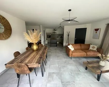 Charmante Maison Neuve