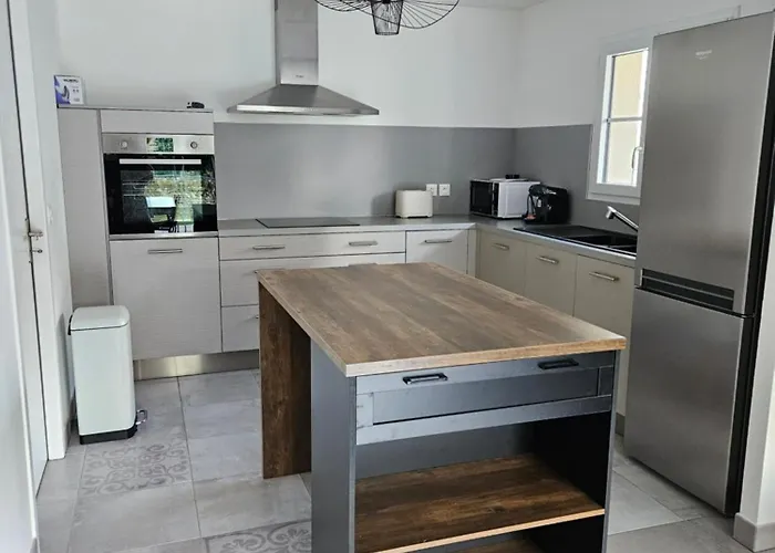 Сasa de vacaciones Charmante Maison Neuve